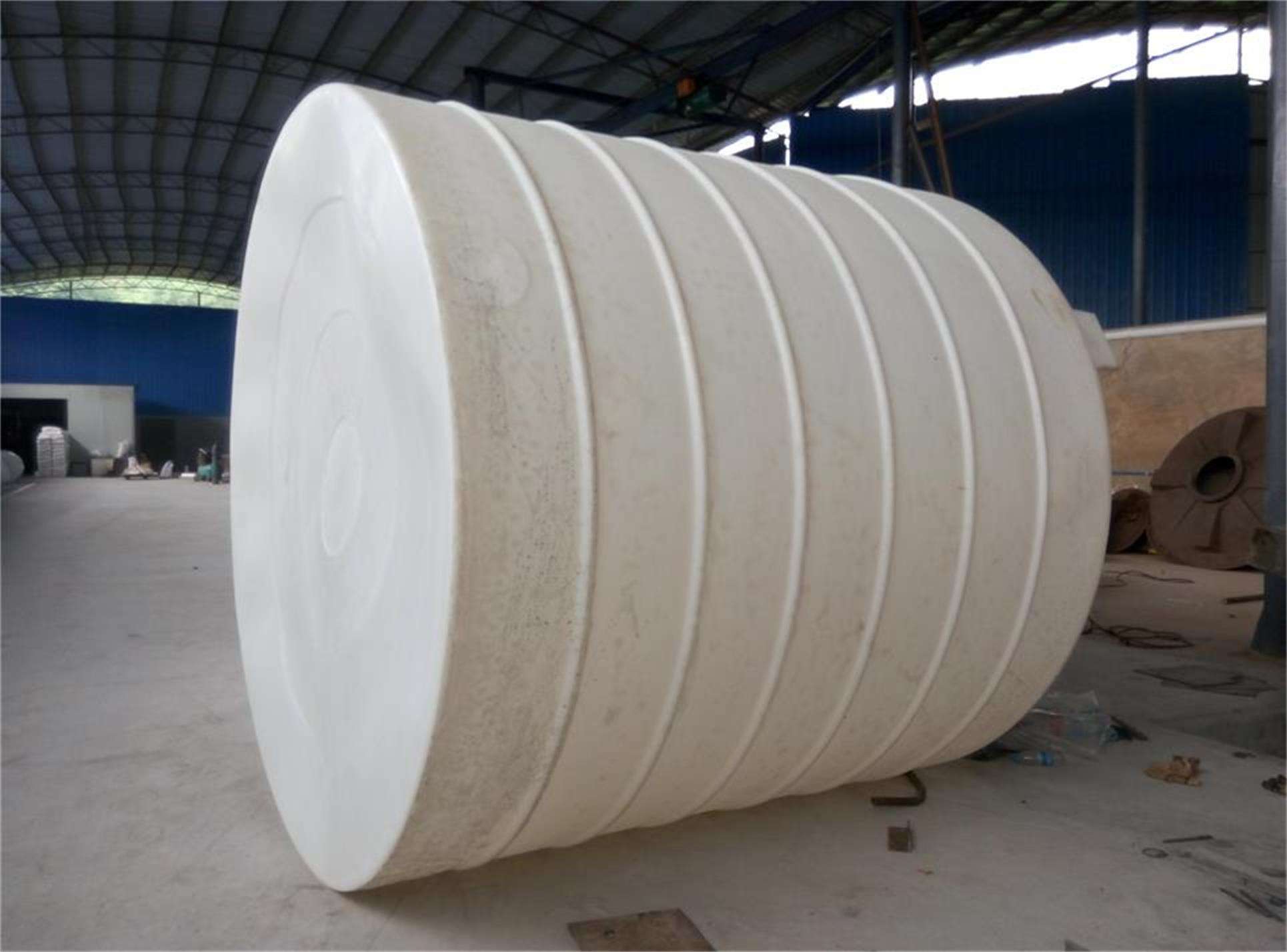 PE儲罐經(jīng)常出現(xiàn)的損壞該怎樣做好修復：